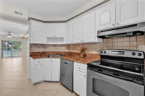 3475 Broken Woods Drive Coral Springs FL 33065