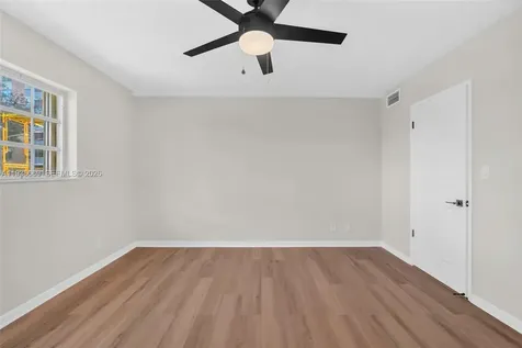 3475 Broken Woods Drive Coral Springs FL 33065