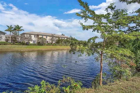 3475 Broken Woods Drive Coral Springs FL 33065