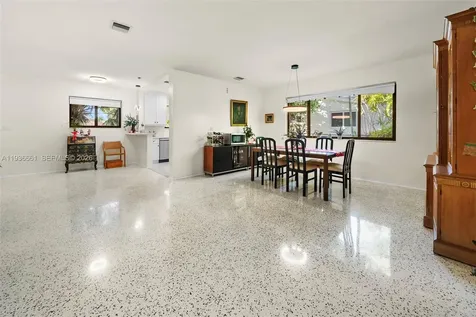 7517 Cutlass Avenue North Bay Village FL 33141