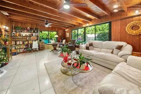 7517 Cutlass Avenue North Bay Village FL 33141