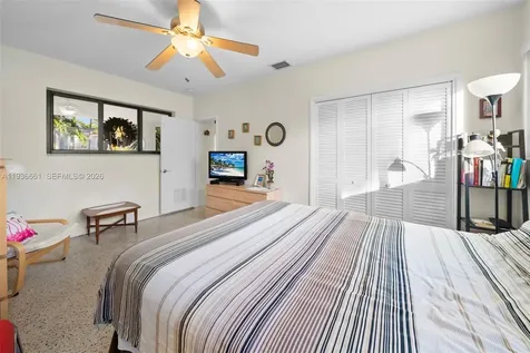 7517 Cutlass Avenue North Bay Village FL 33141