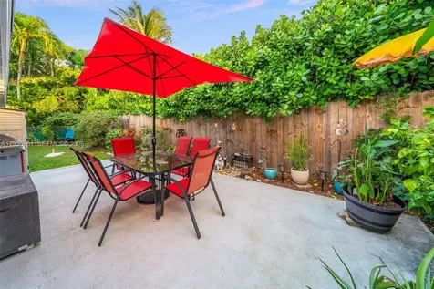 7517 Cutlass Avenue North Bay Village FL 33141