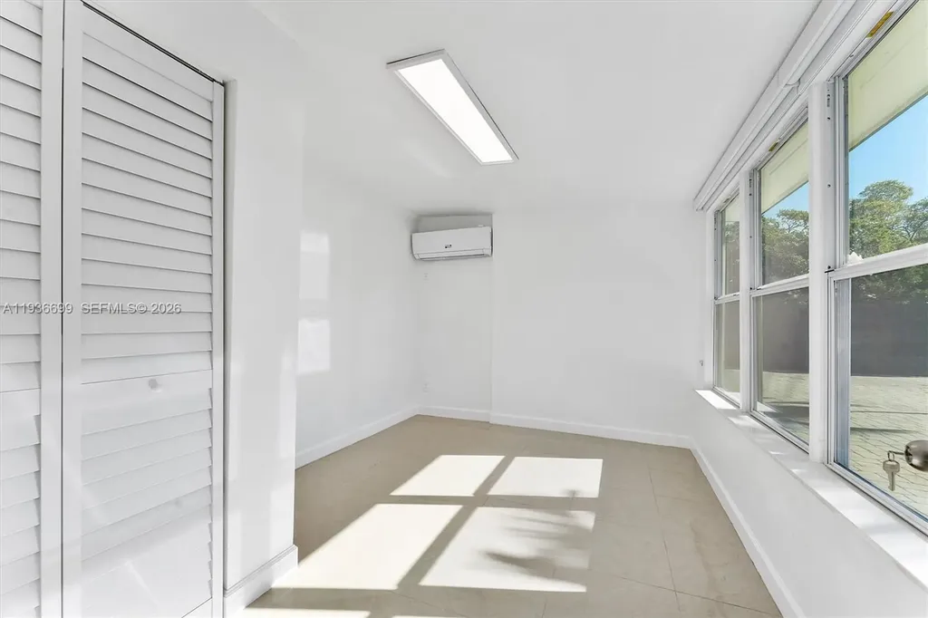 300 SW 11th Court Fort Lauderdale FL 33315