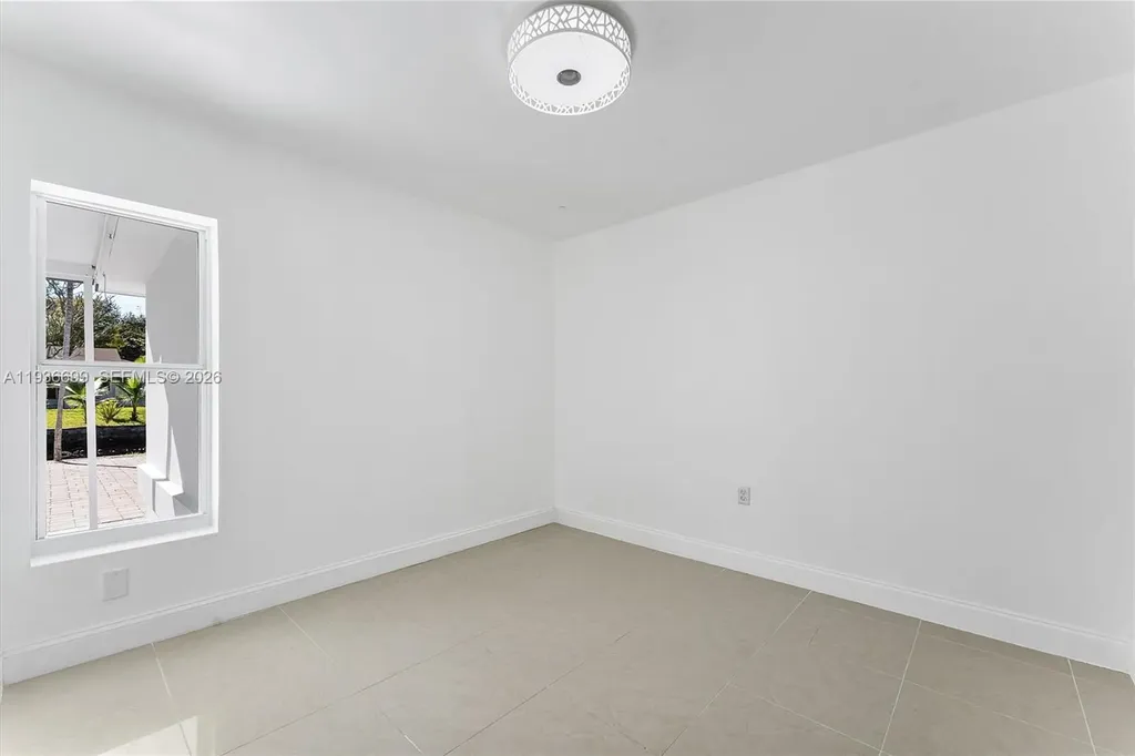 300 SW 11th Court Fort Lauderdale FL 33315