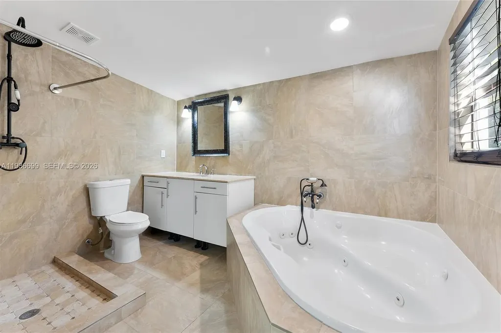 300 SW 11th Court Fort Lauderdale FL 33315