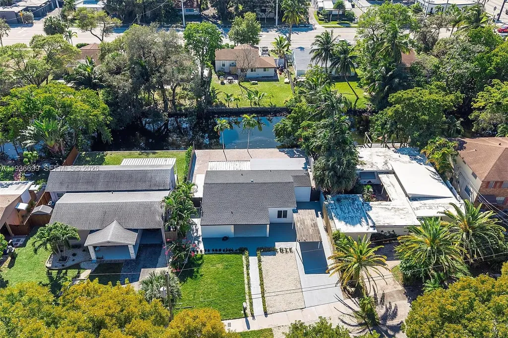 300 SW 11th Court Fort Lauderdale FL 33315