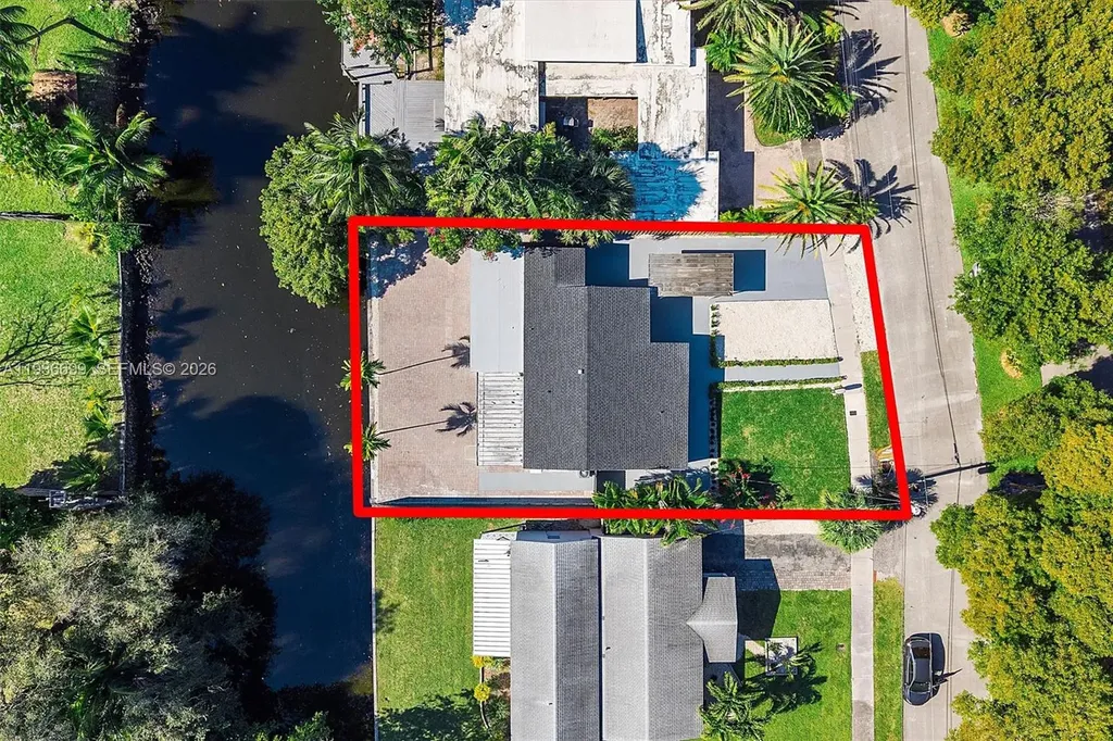 300 SW 11th Court Fort Lauderdale FL 33315