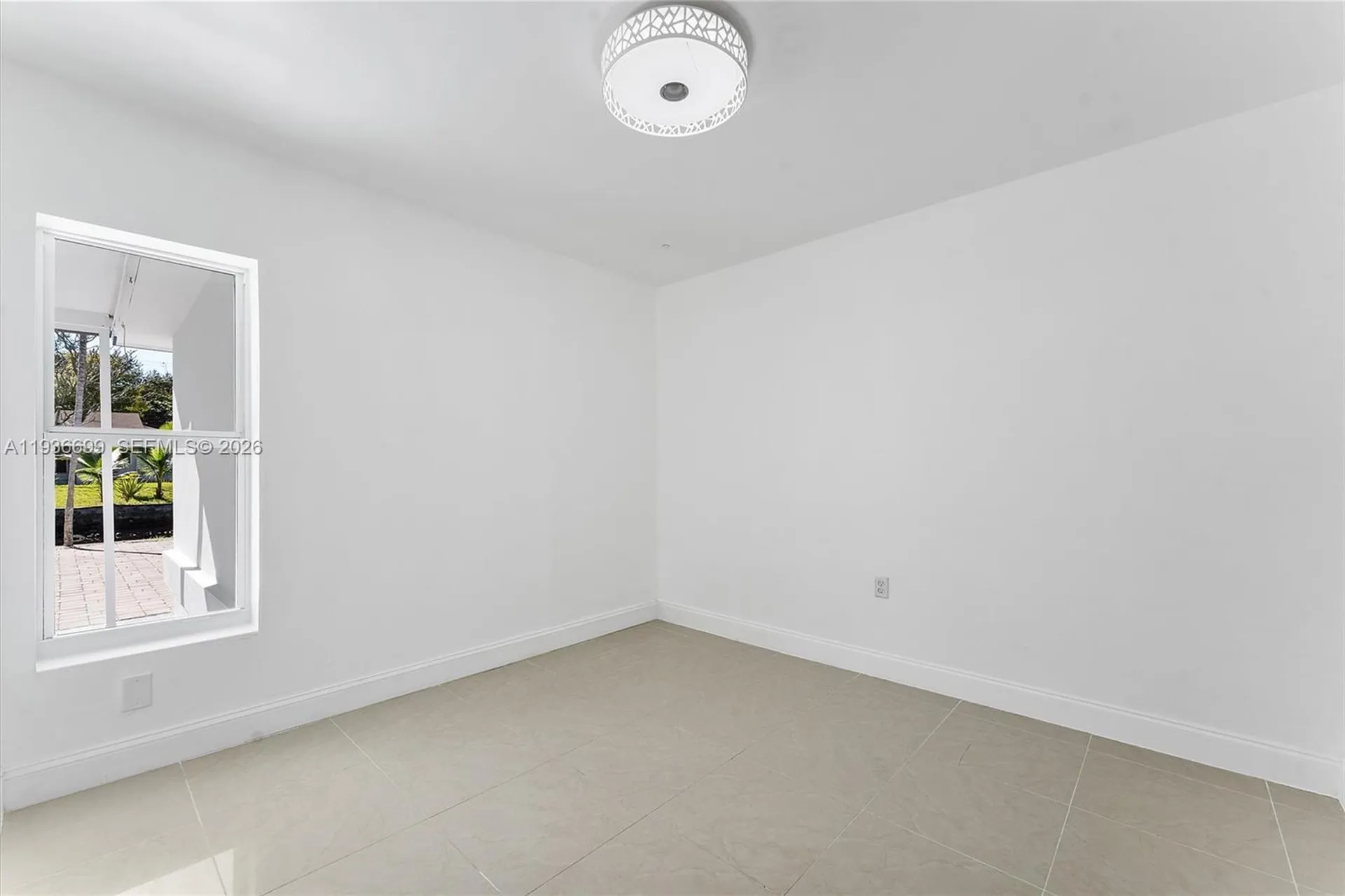 300 SW 11th Court Fort Lauderdale FL 33315