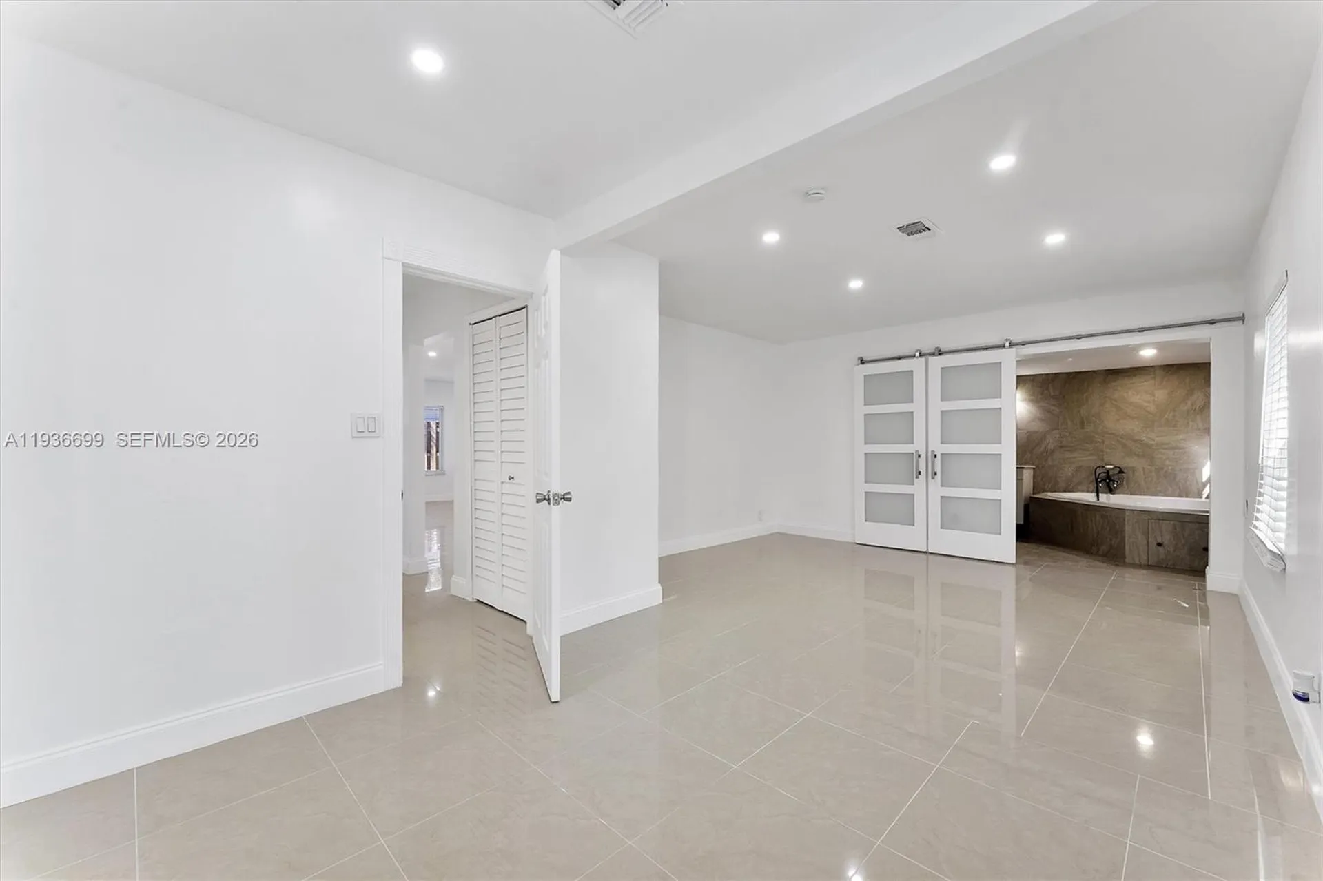 300 SW 11th Court Fort Lauderdale FL 33315