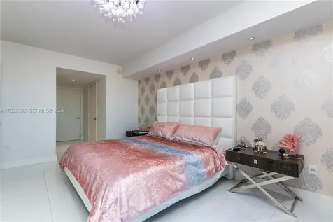17201 Collins Avenue Sunny Isles Beach FL 33160