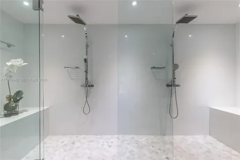 17201 Collins Avenue Sunny Isles Beach FL 33160