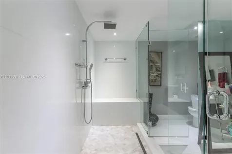 17201 Collins Avenue Sunny Isles Beach FL 33160