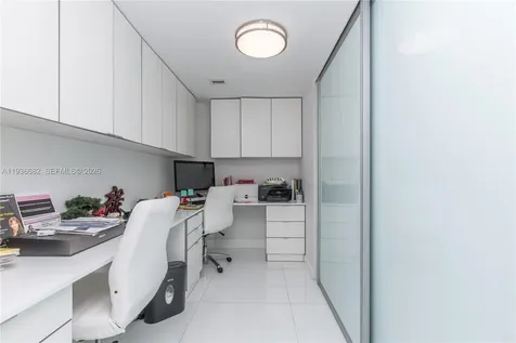 17201 Collins Avenue Sunny Isles Beach FL 33160