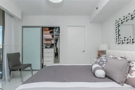 17201 Collins Avenue Sunny Isles Beach FL 33160