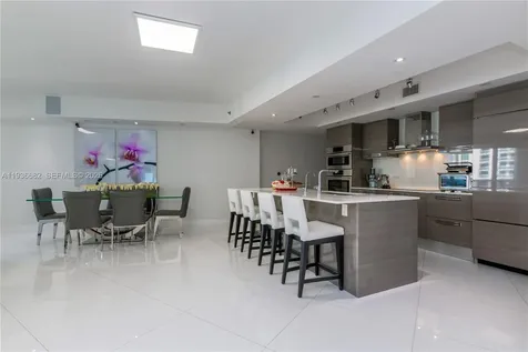 17201 Collins Avenue Sunny Isles Beach FL 33160