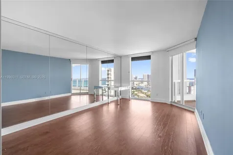 21205 Yacht Club Drive Aventura FL 33180