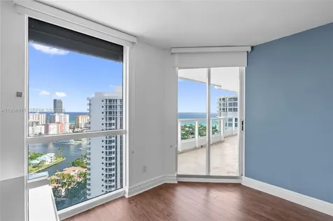 21205 Yacht Club Drive Aventura FL 33180
