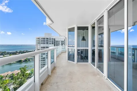 21205 Yacht Club Drive Aventura FL 33180