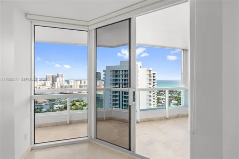21205 Yacht Club Drive Aventura FL 33180
