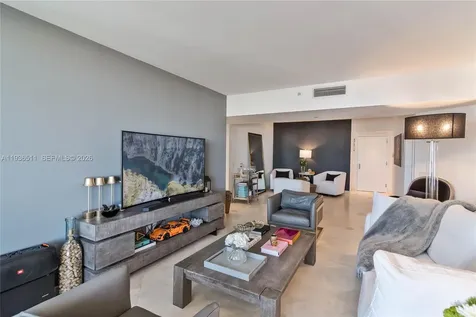 21205 Yacht Club Drive Aventura FL 33180