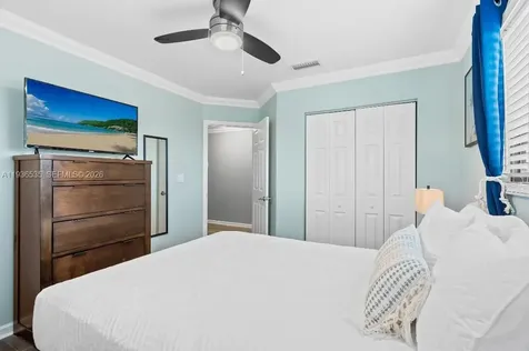 223 SE 8th Street Dania Beach FL 33004