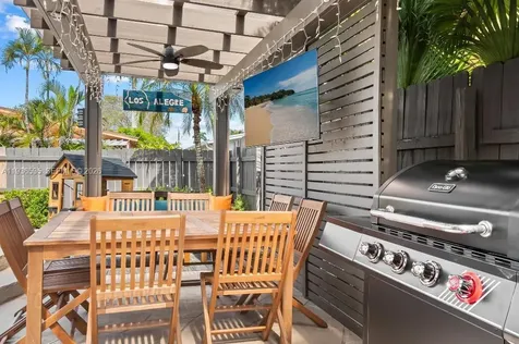 223 SE 8th Street Dania Beach FL 33004