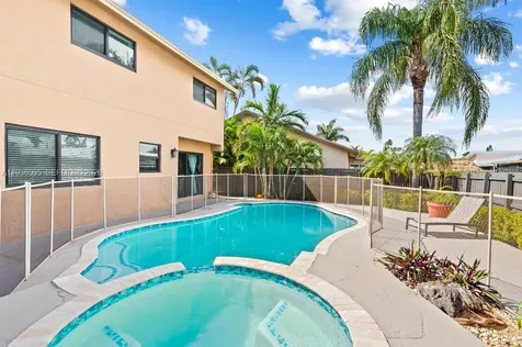 223 SE 8th Street Dania Beach FL 33004