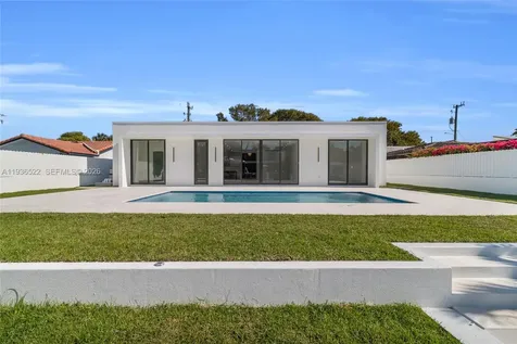 13200 N Bayshore Drive North Miami FL 33181