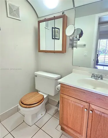 62 Islewood C Deerfield Beach FL 33442