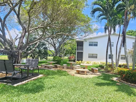 62 Islewood C Deerfield Beach FL 33442