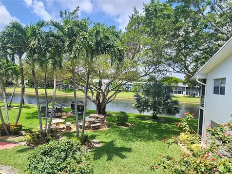 62 Islewood C Deerfield Beach FL 33442