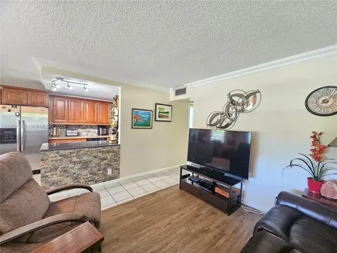 62 Islewood C Deerfield Beach FL 33442