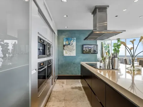 18201 Collins Avenue Sunny Isles Beach FL 33160