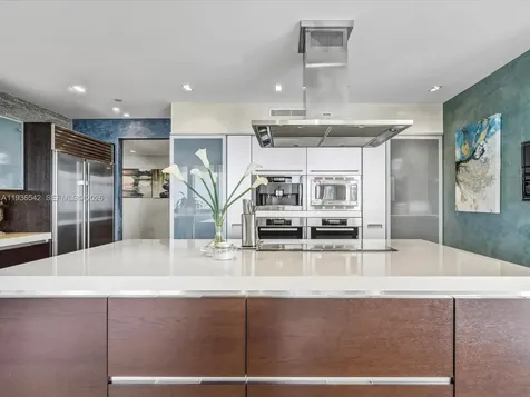 18201 Collins Avenue Sunny Isles Beach FL 33160
