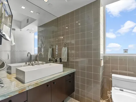18201 Collins Avenue Sunny Isles Beach FL 33160