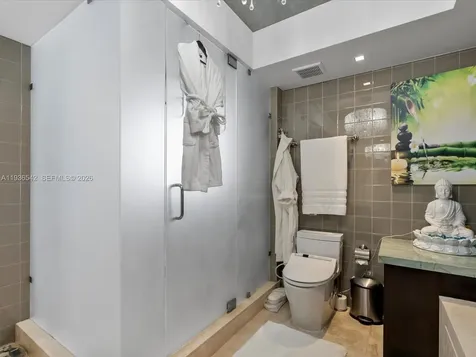 18201 Collins Avenue Sunny Isles Beach FL 33160