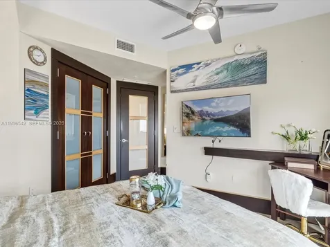 18201 Collins Avenue Sunny Isles Beach FL 33160