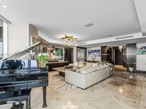 18201 Collins Avenue Sunny Isles Beach FL 33160