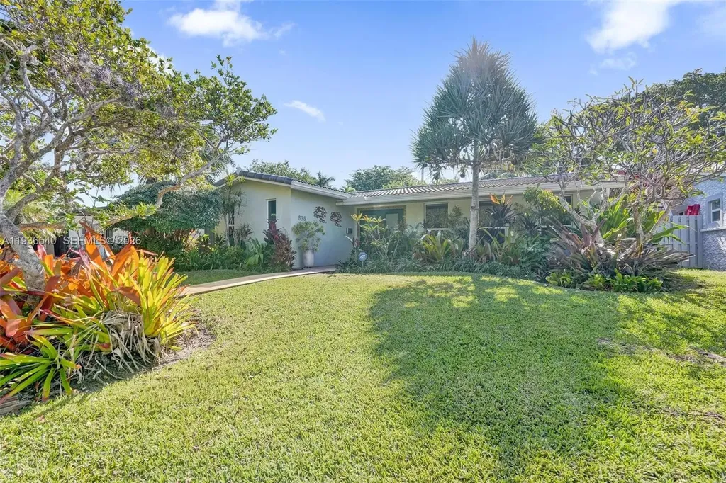 838 Johnson Street Hollywood FL 33019