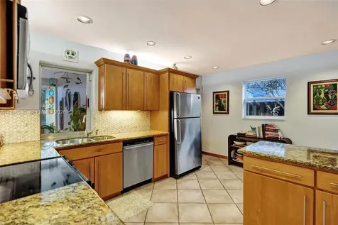 838 Johnson Street Hollywood FL 33019