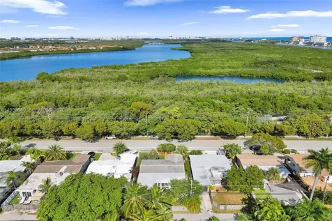 838 Johnson Street Hollywood FL 33019