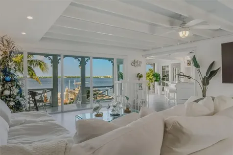 16 North Drive Key Largo FL 33037