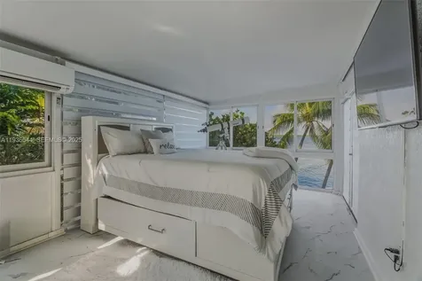 16 North Drive Key Largo FL 33037
