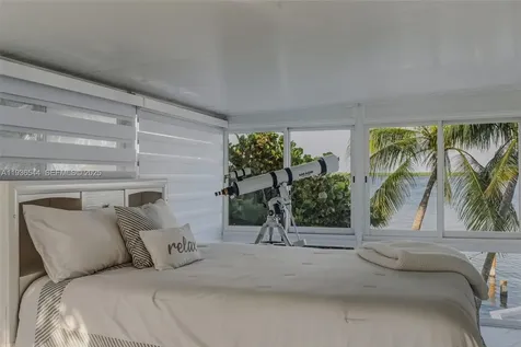 16 North Drive Key Largo FL 33037