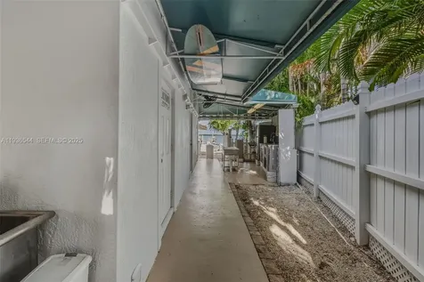 16 North Drive Key Largo FL 33037