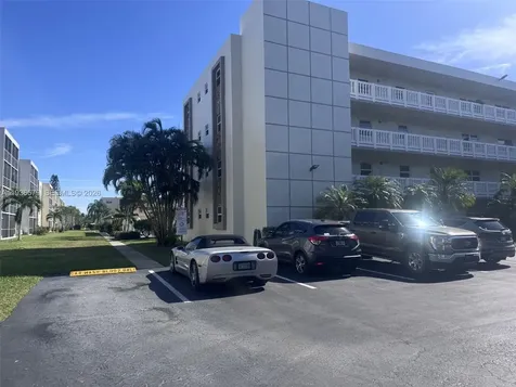 1025 SE 3rd Avenue Dania Beach FL 33004