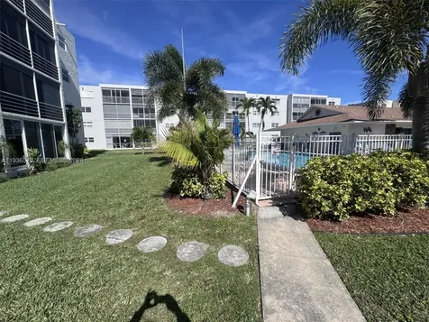 1025 SE 3rd Avenue Dania Beach FL 33004