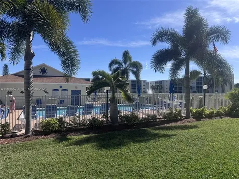 1025 SE 3rd Avenue Dania Beach FL 33004