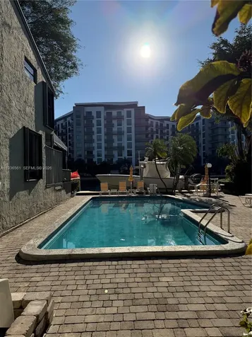 1000 NW N River Drive Miami FL 33136